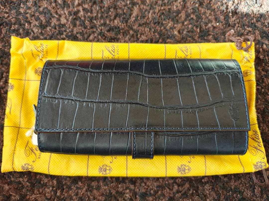 新品、未使用　FELISI 長財布 エンボスレザー（クロコ型押し） 3005　紺