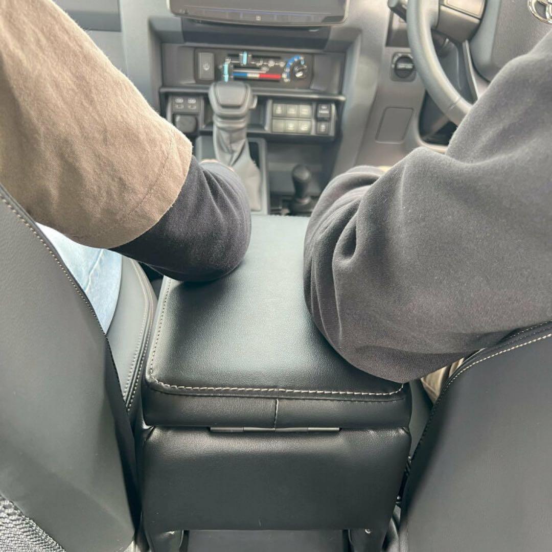 【新品未使用】ランクル70 コンソールボックス