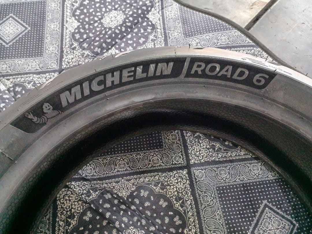 MICHELIN ROAD 6 120/70ZR17 170/60ZR17新品！