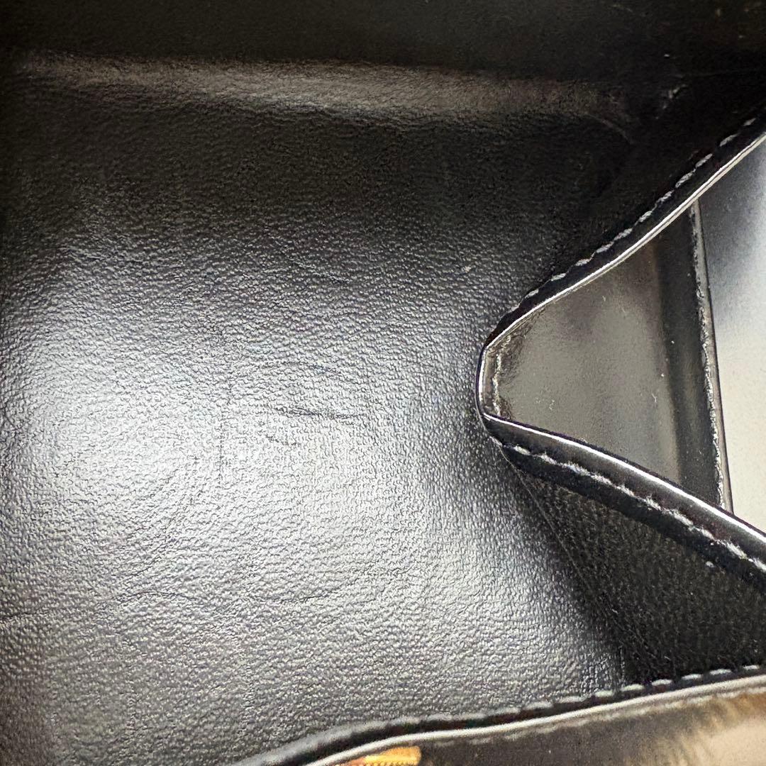 美品【コムデギャルソン】二つ折り財布　ポルカドット　箱付き