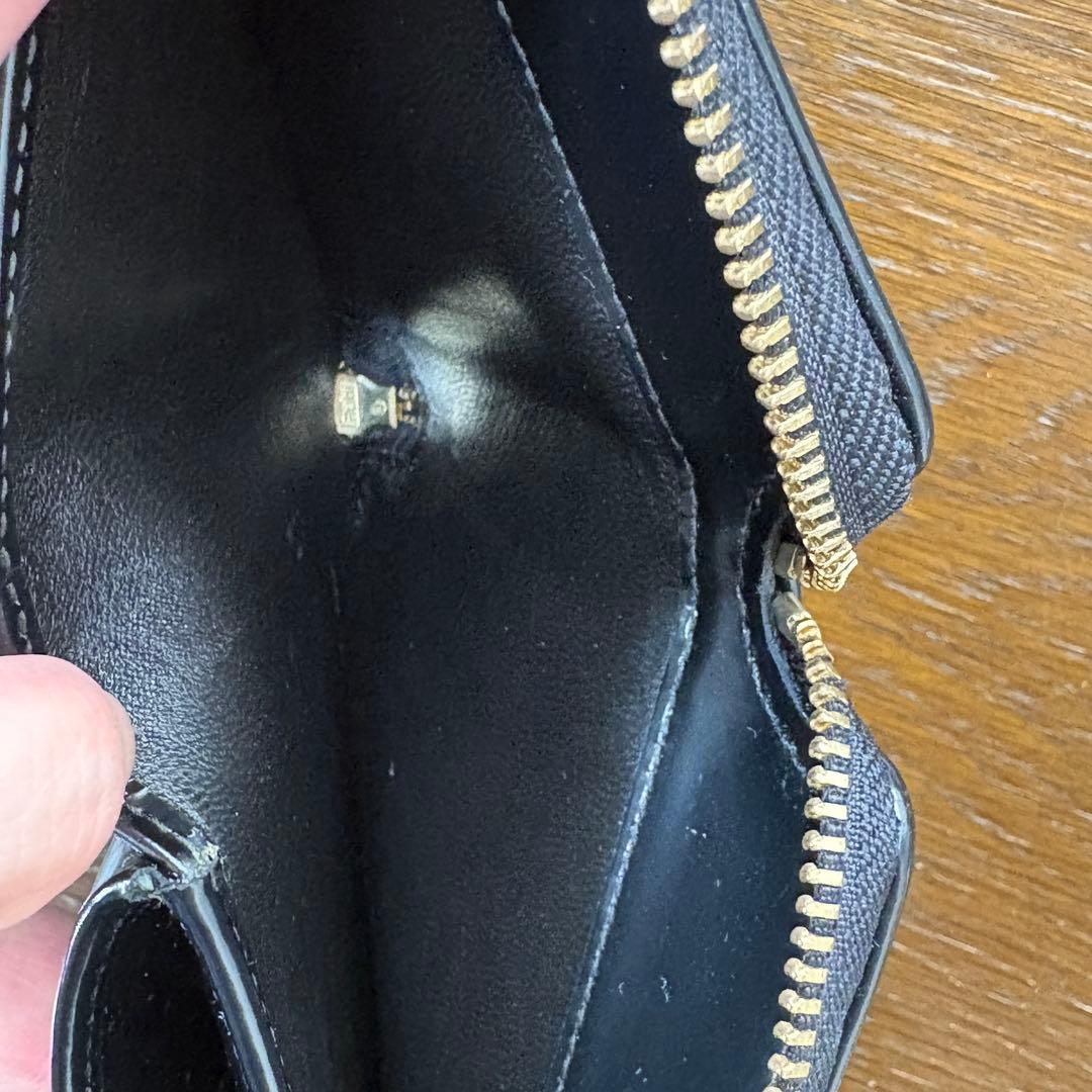 美品【コムデギャルソン】二つ折り財布　ポルカドット　箱付き