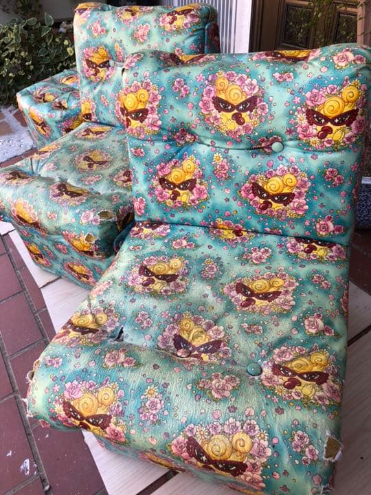 ヒステリックミニの正規品。３点セットです。しっかりとした品ですが破れあり