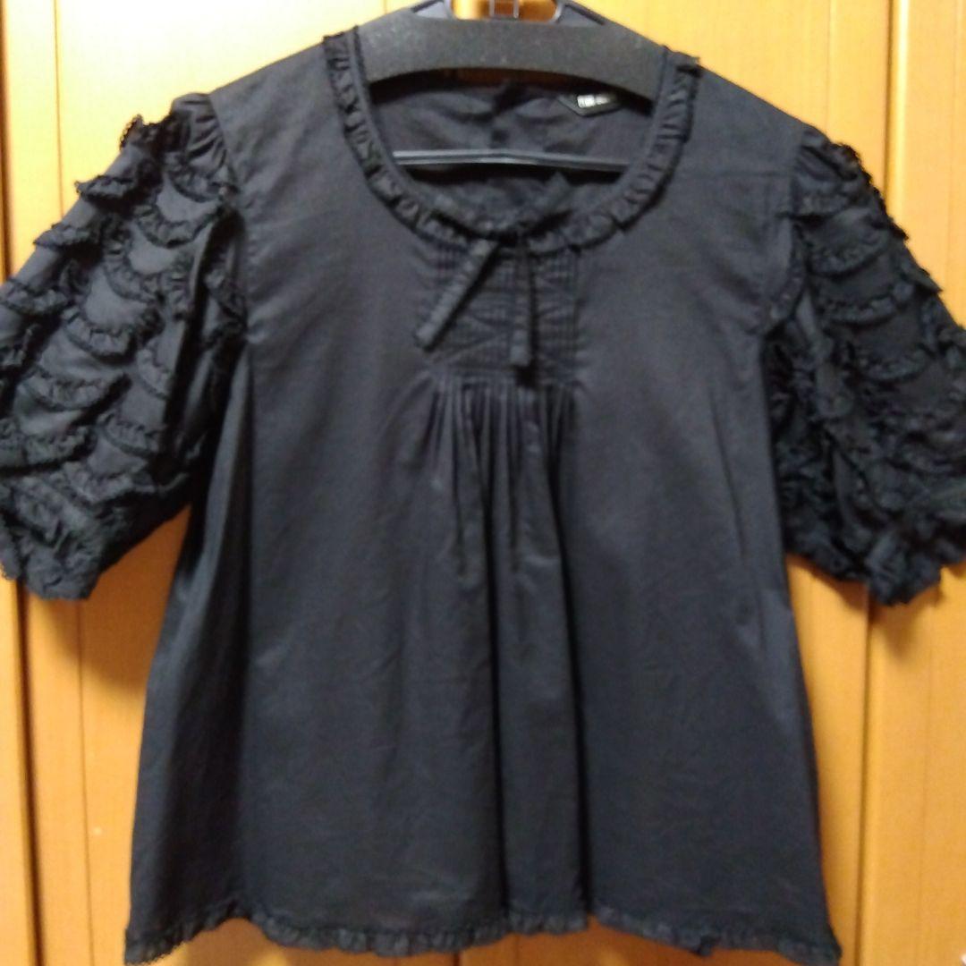 ピンクハウスフリル付き半袖シャツ