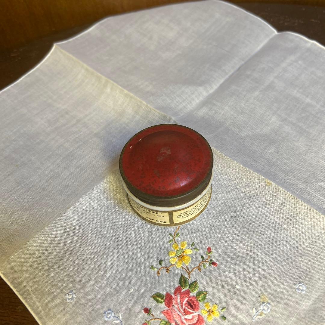 AUBRYSISTERSBEAUTIFIER1916ミルクグラス美容クリーム瓶