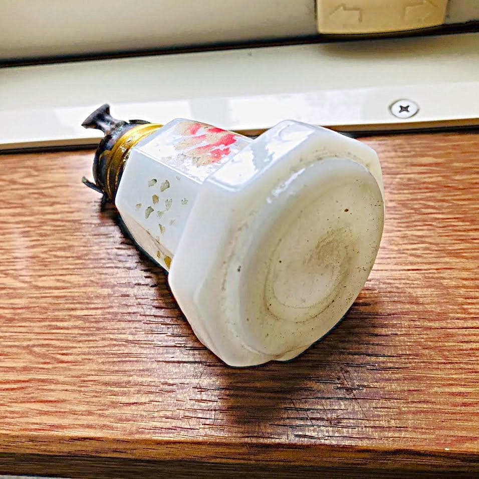 明治～大正 豆ランプ 花模様 乳白/エナメル彩 ウランガラス 検索: ペロペロ