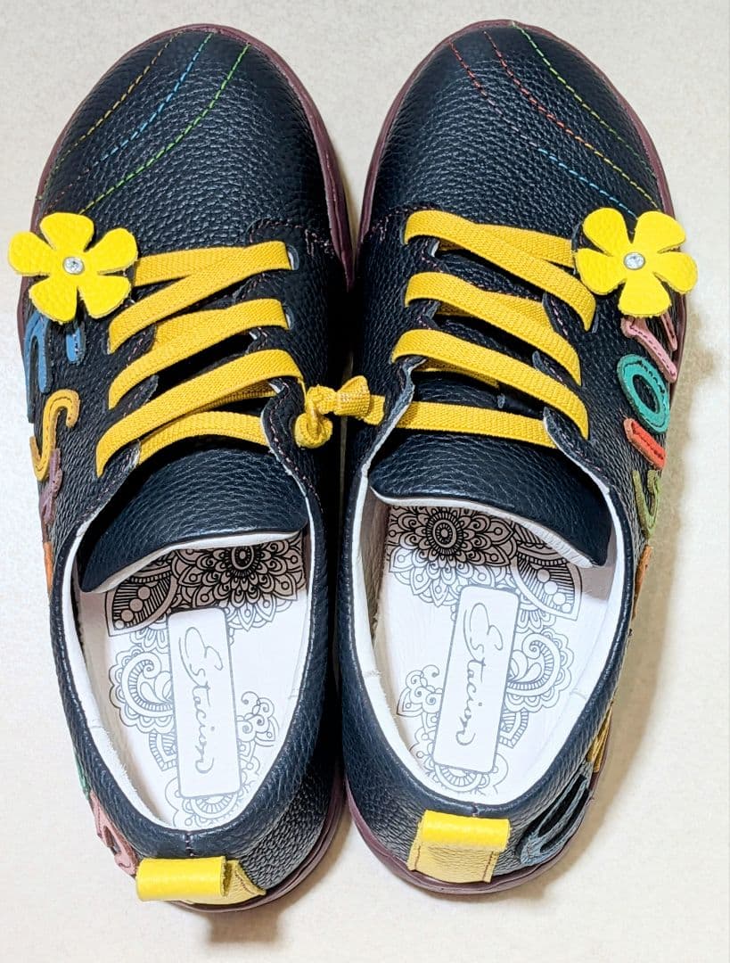 『新品・未使用』エスタシオン本革スニーカー SSサイズ