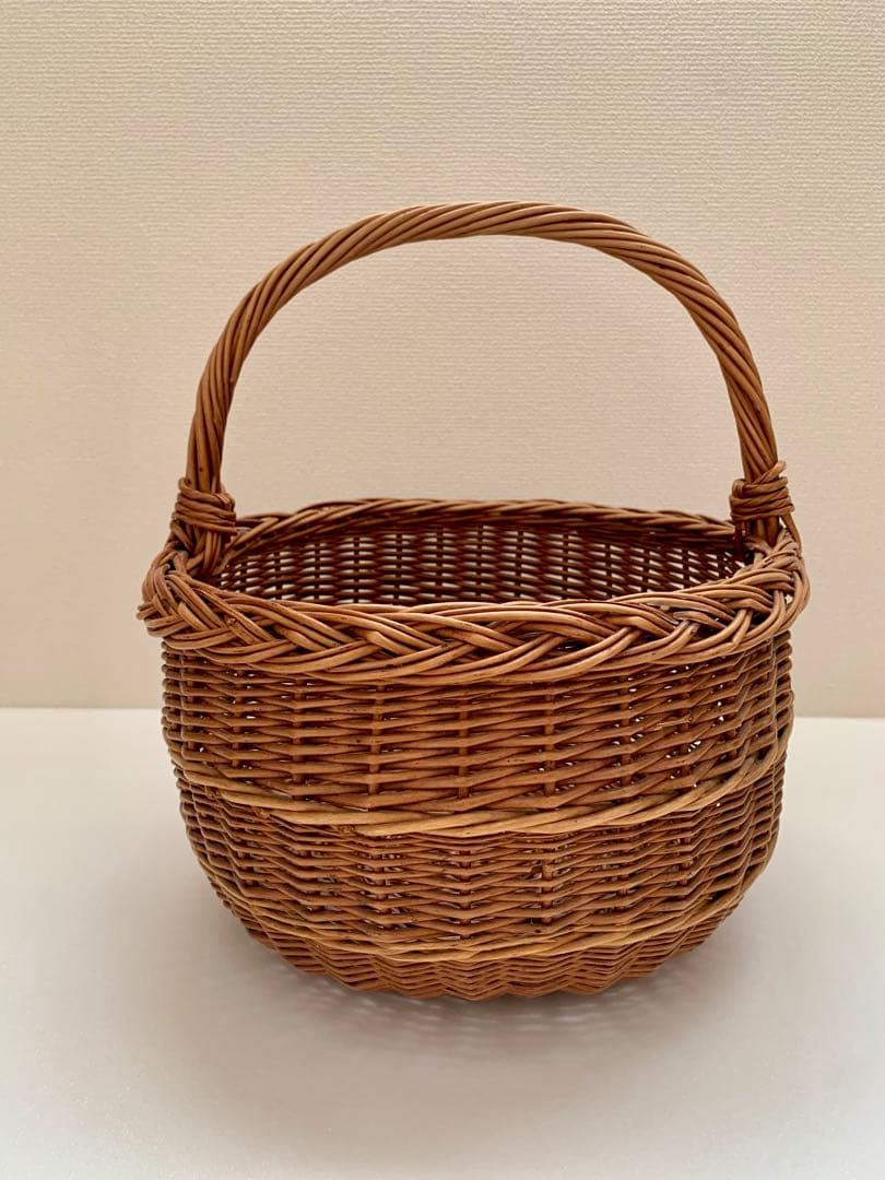 北欧　アンティークバスケット　編みカゴ　ヴィンテージ　cinq