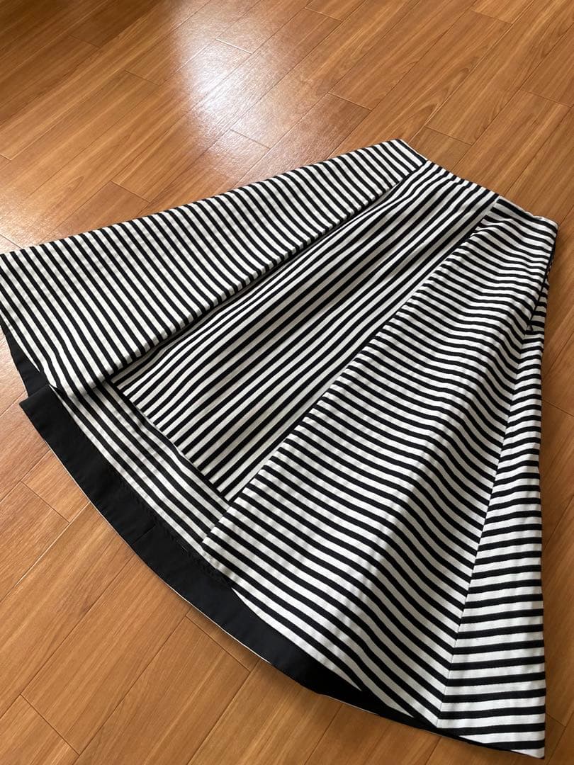 BORDERS at BALCONY スカート　36