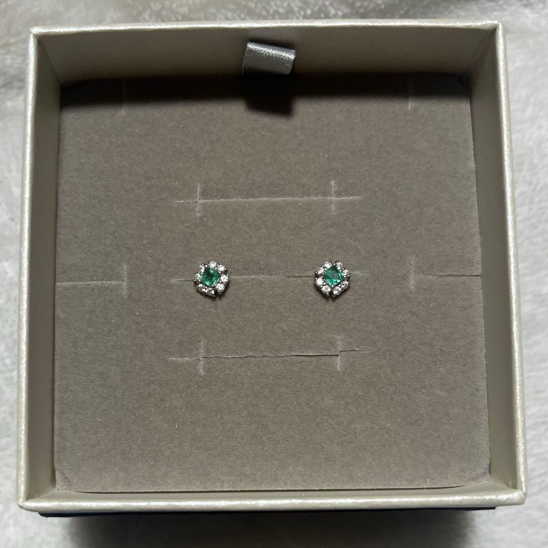 k10 ホワイトゴールド　エメラルド　ピアス　ツツミ