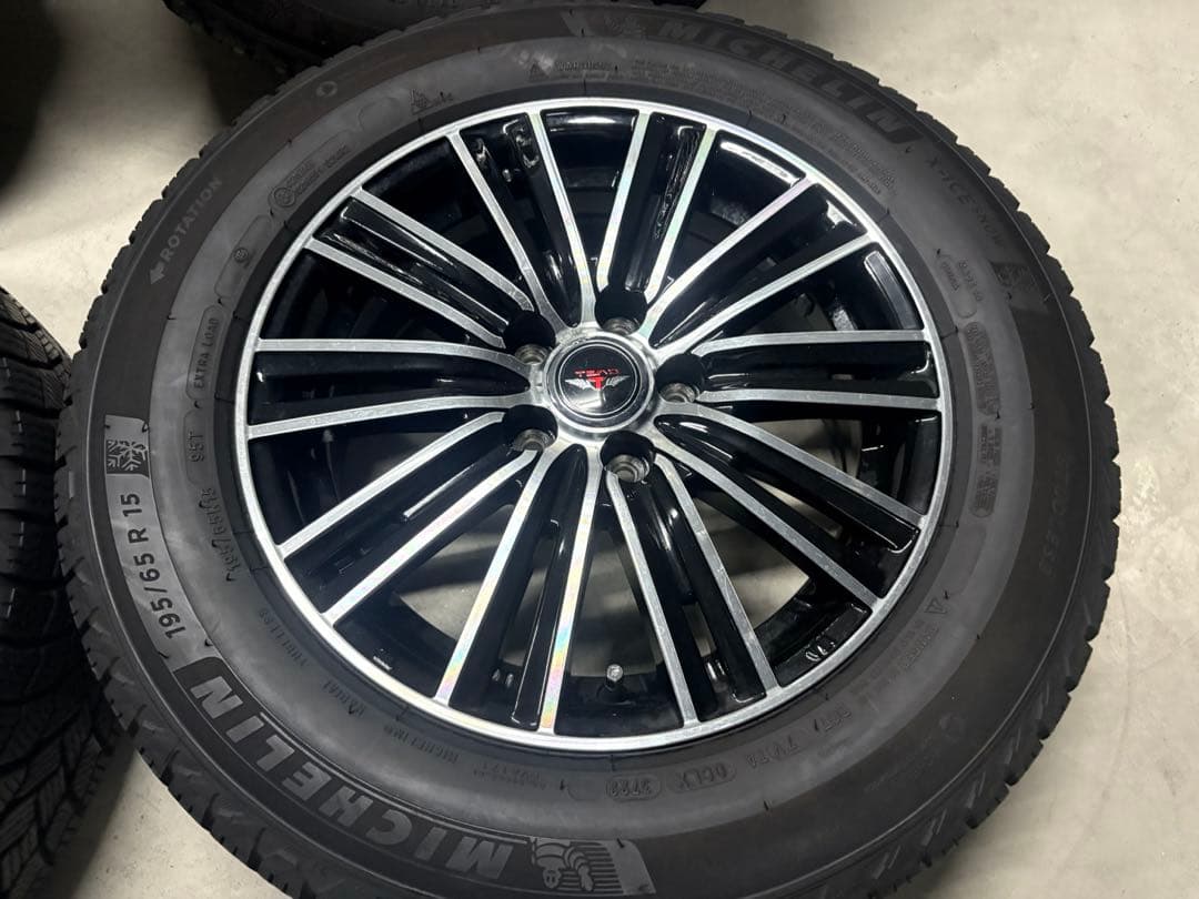 みっちゃん① 195/65R15 スタッドレス　pcd100 ミシュラン