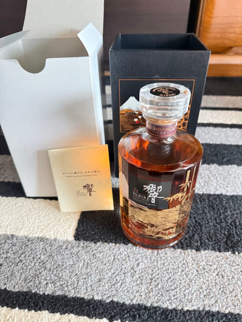 Hibiki 21年 ウイスキー クリスタルボトル