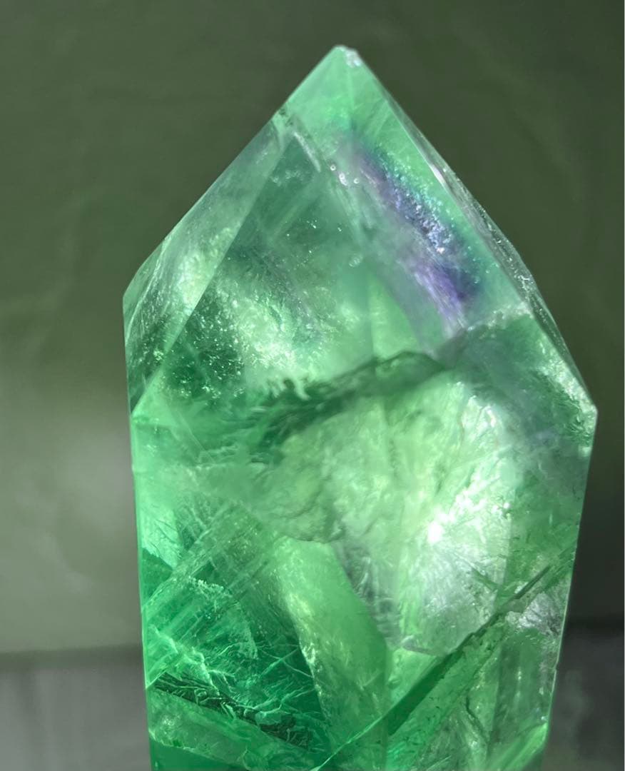 エンジェルフェザー✨　レインボー　フローライト　蛍石　特大　ポイント　原石