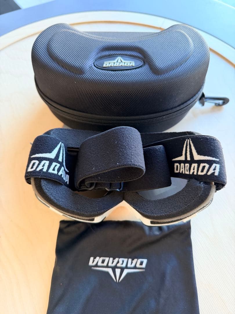 バタレオンスノーボード　ブーツ　ゴーグル　ヘルメット　手首サポーター パンツ8点