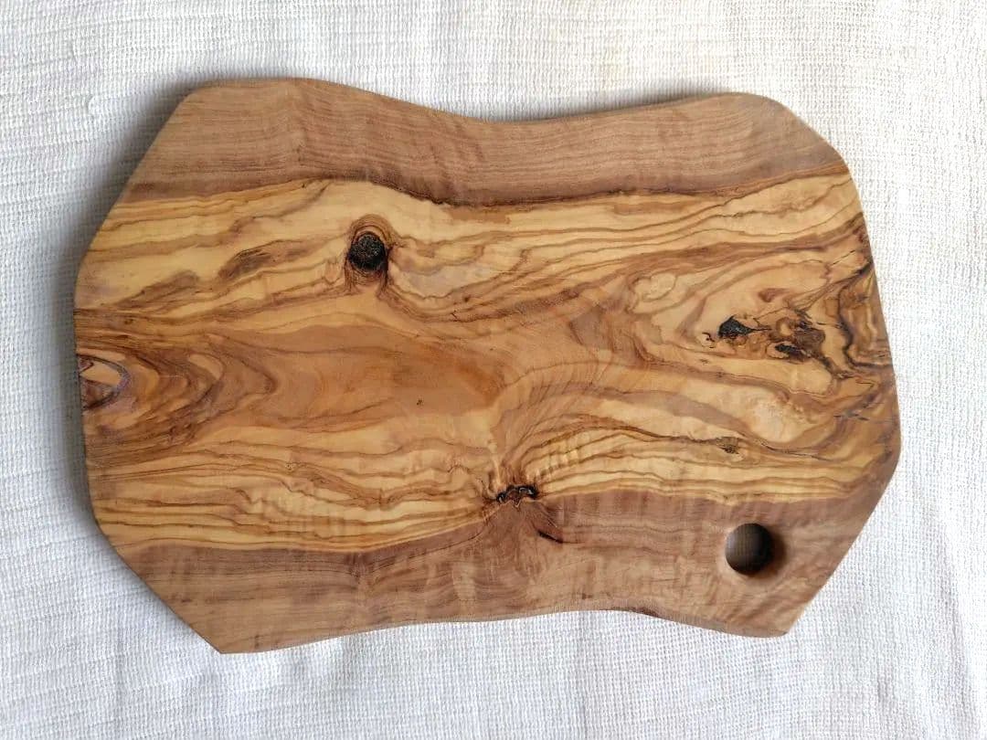 イタリア製オリーブウッド大判カッティングボード34cm厚1.9cm天然木　一点物