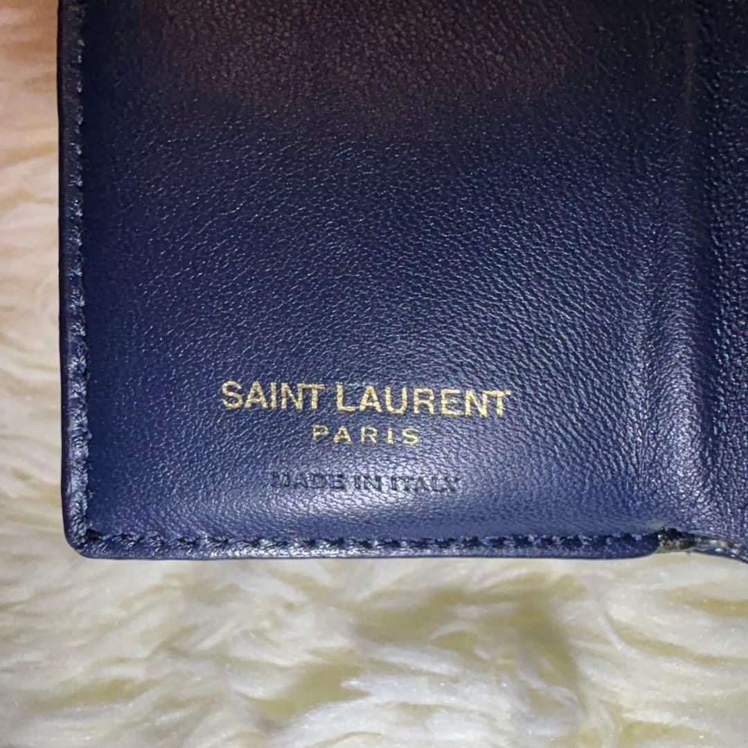 美品 三つ折り 財布 Vステッチ キャビアスキン YSLロゴ ネイビー