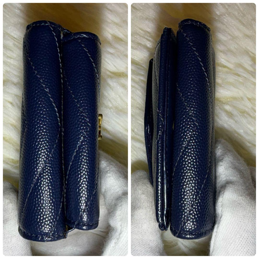 美品 三つ折り 財布 Vステッチ キャビアスキン YSLロゴ ネイビー