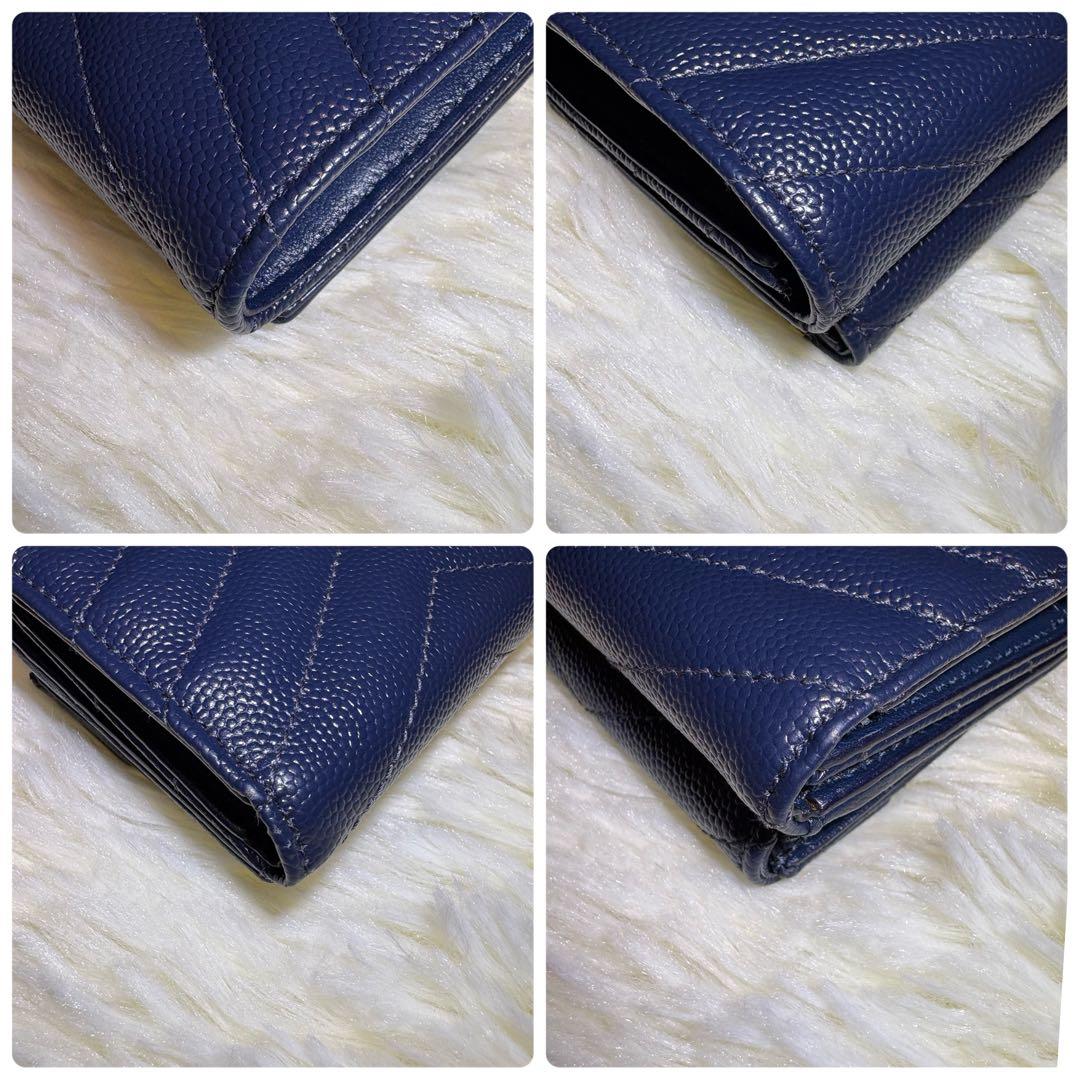 美品 三つ折り 財布 Vステッチ キャビアスキン YSLロゴ ネイビー