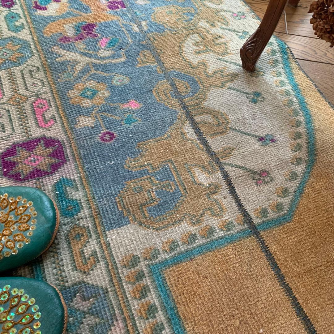 トルコヴィンテージラグ　アヴァノスラグ　96×53 パステル　パッチワークラグ