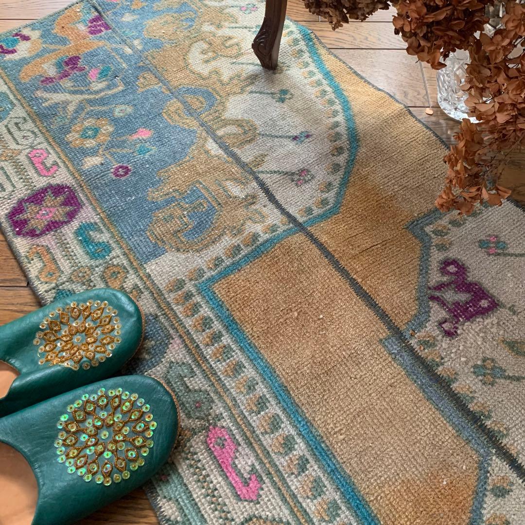 トルコヴィンテージラグ　アヴァノスラグ　96×53 パステル　パッチワークラグ