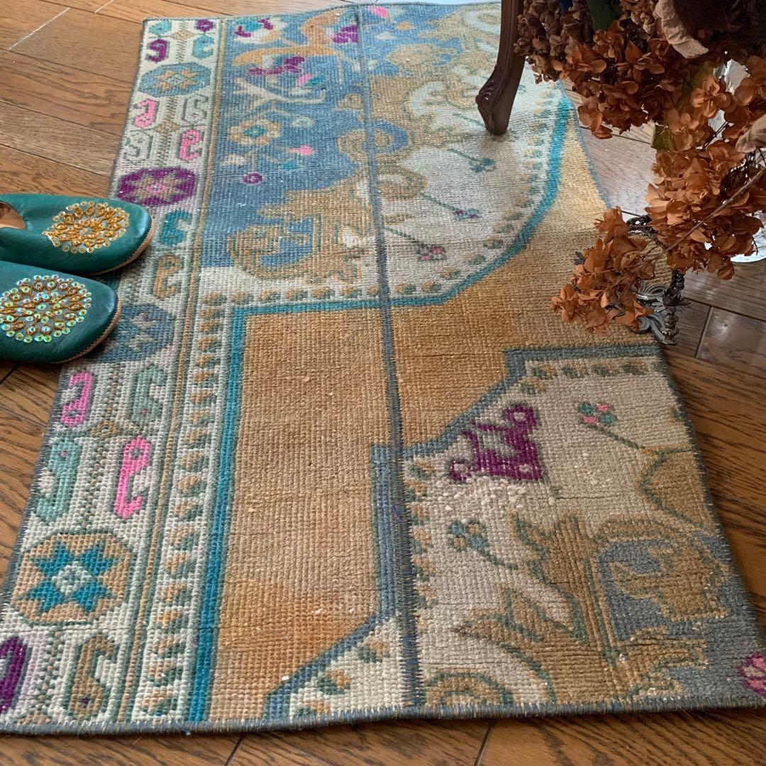 トルコヴィンテージラグ　アヴァノスラグ　96×53 パステル　パッチワークラグ