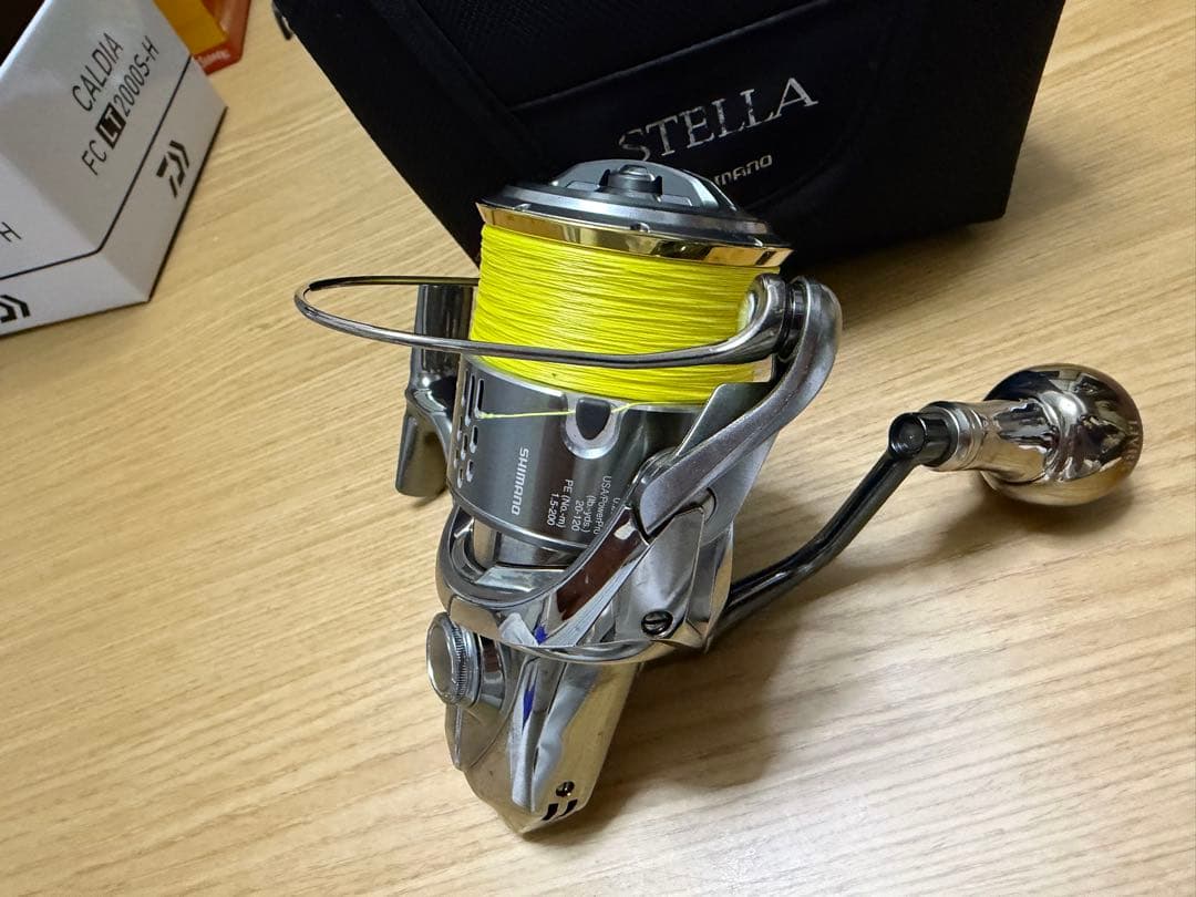 18STELLA 4000MHGスピニングリール