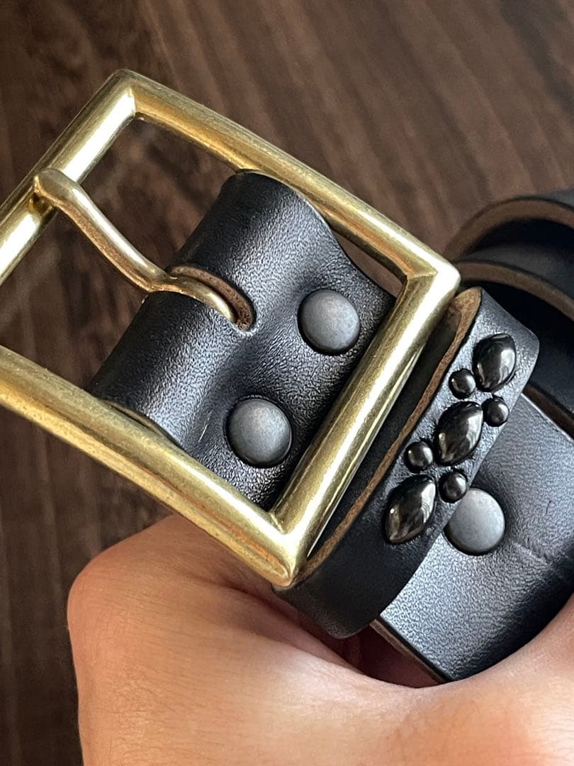 アウトレット品スタッズギャリソンベルト　サドルレザー真鍮4cmHTC CALEE