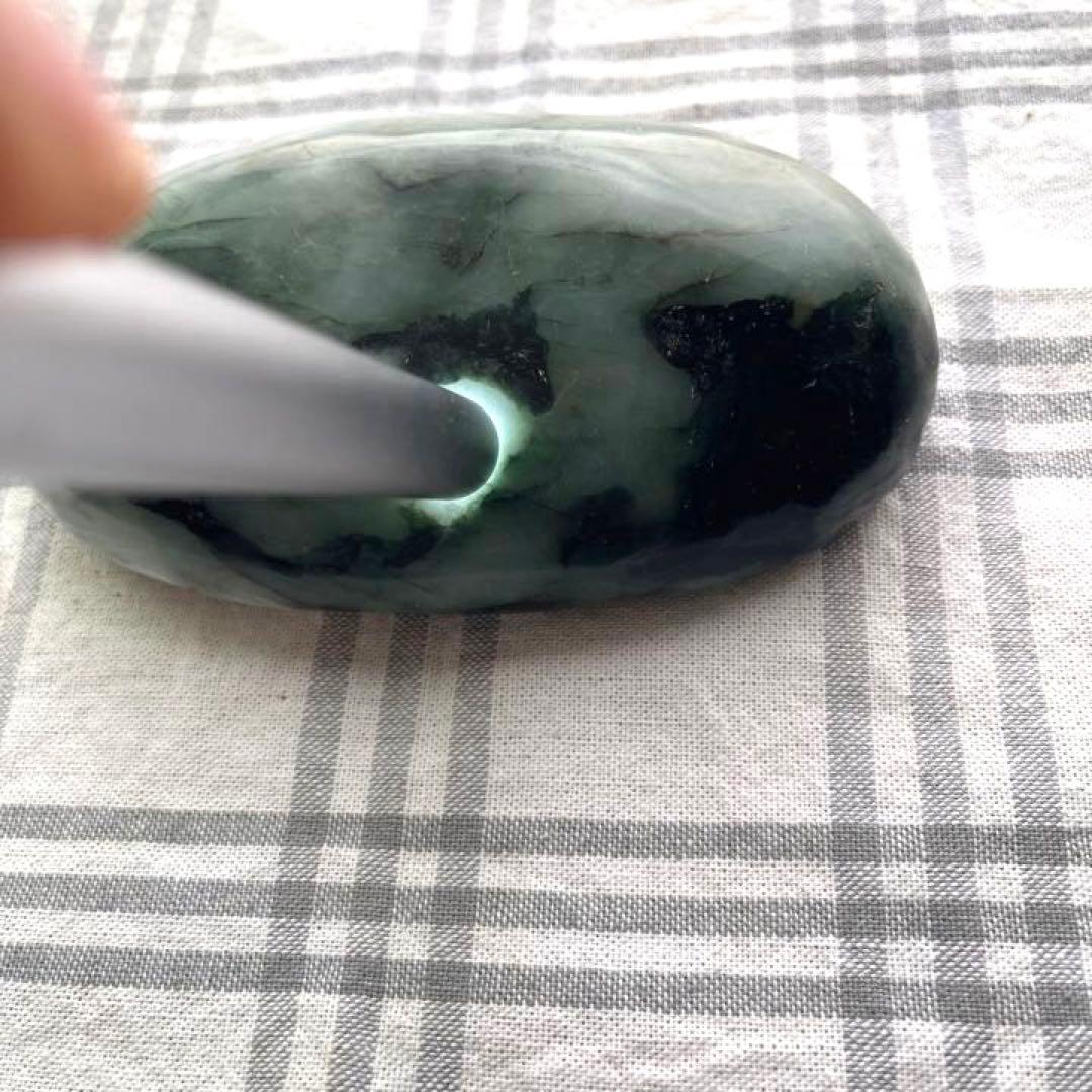 糸魚川翡翠　1.1キロ　鉱石コレクション