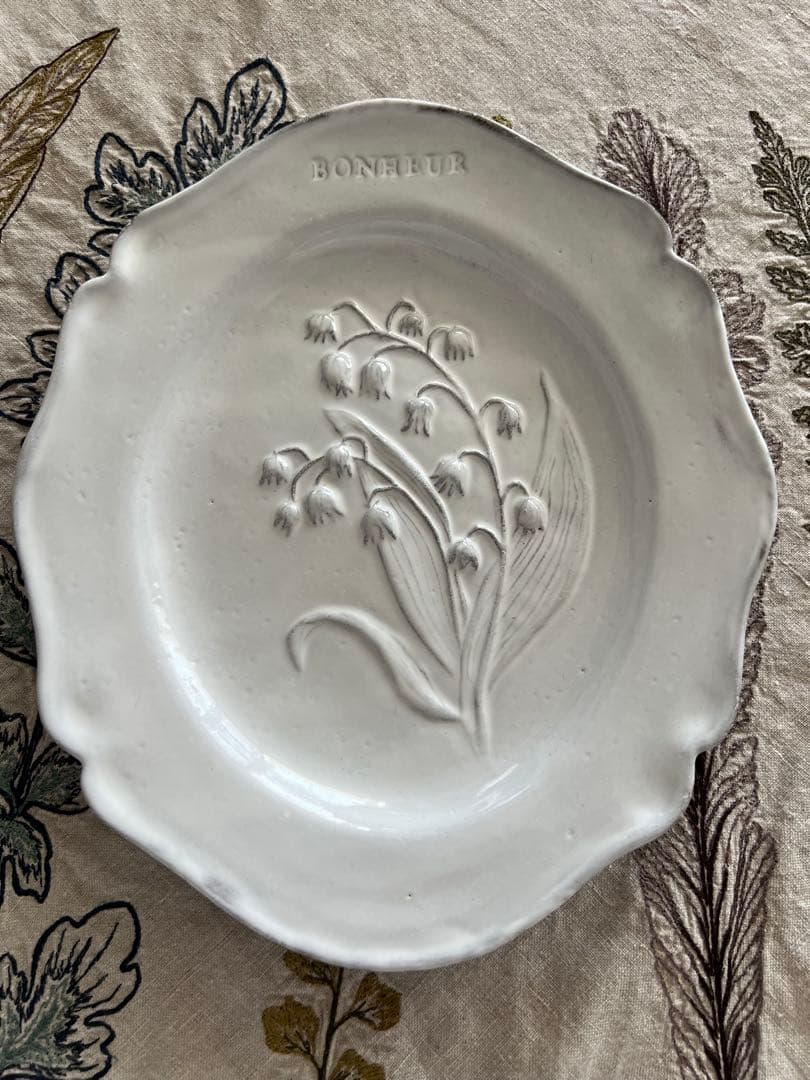 アスティエ・ド・ヴィラット すずらん プレート Astier BONHEUR