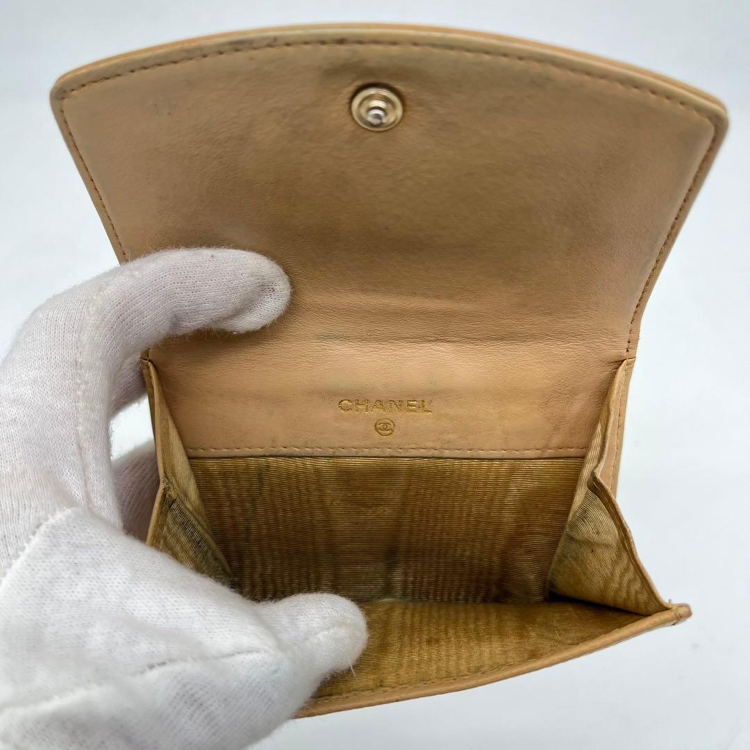 シャネル 二つ折り財布 ココマーク キャビアスキン Wホック レザー ベージュ