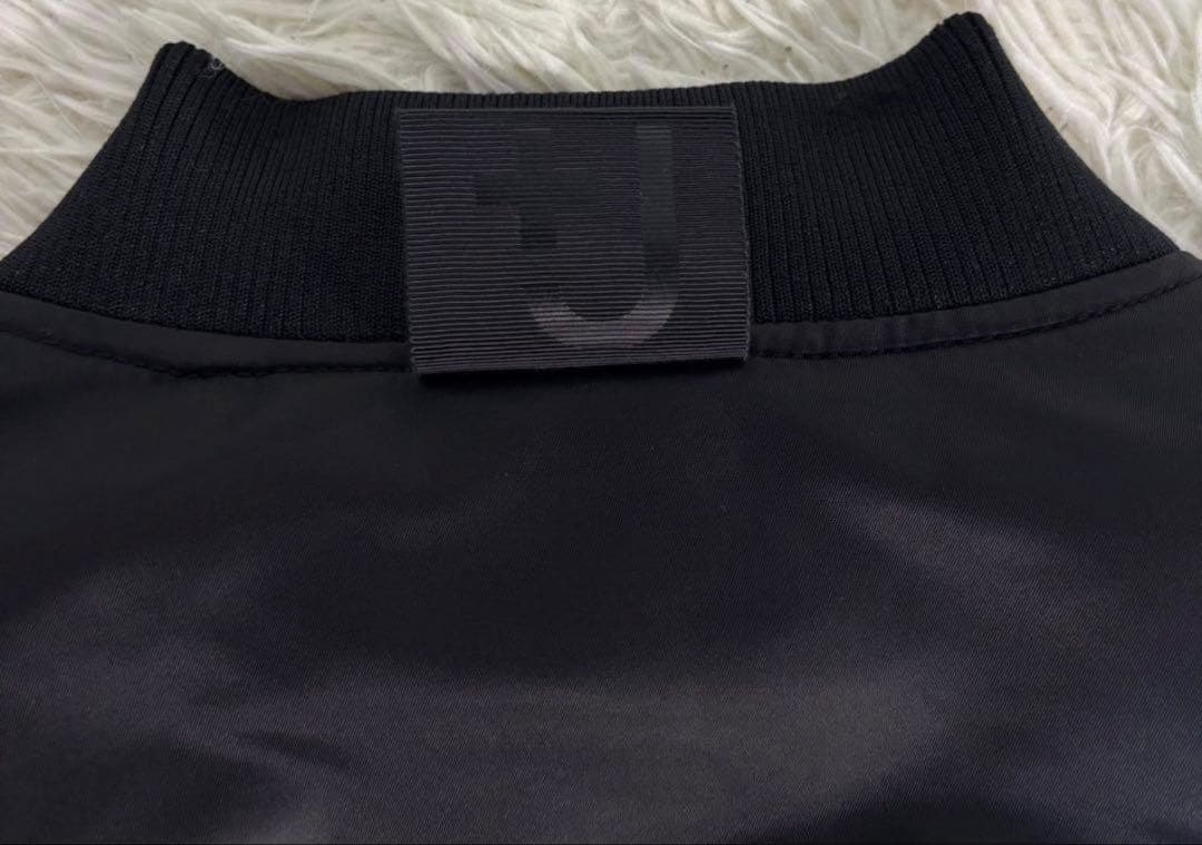 美品　UNIQLO ユニクロ +J ハイブリッドダウンオーバーサイズ　MA-1