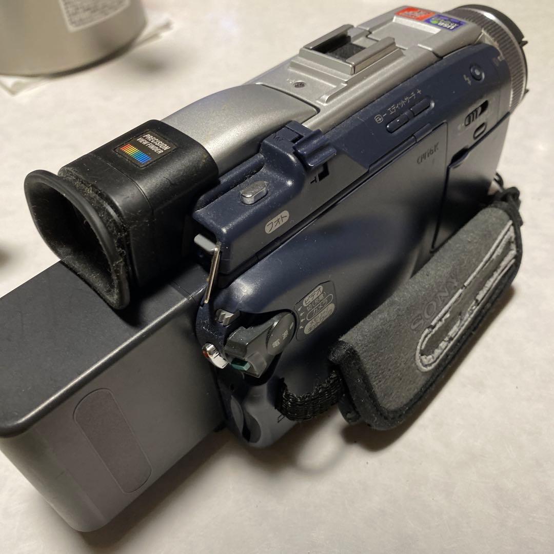 SONY miniDV HANDYCAM DCR-TRV50 ①