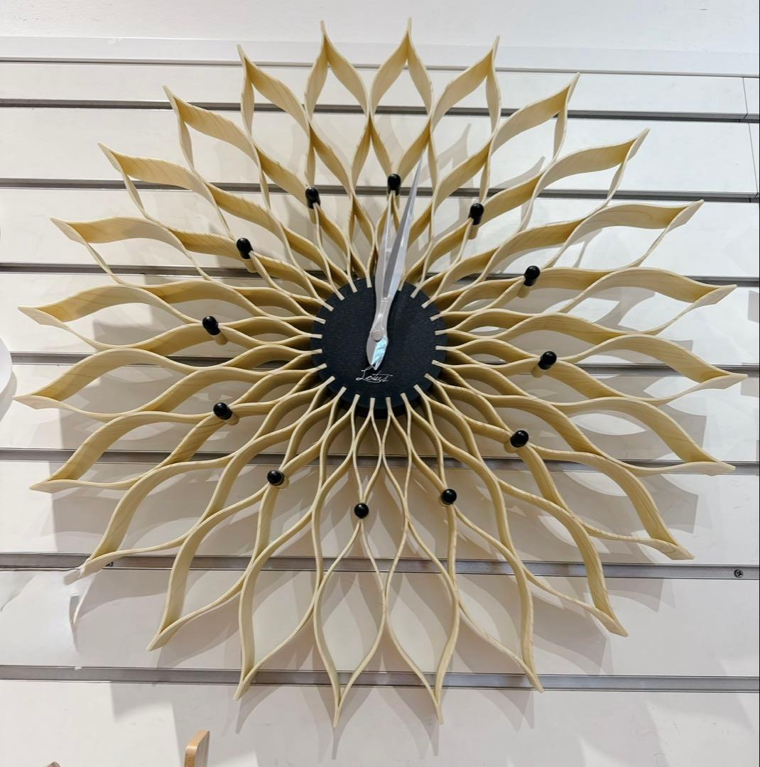 【美品】Francfranc フラワー 壁掛け時計 おしゃれ お花