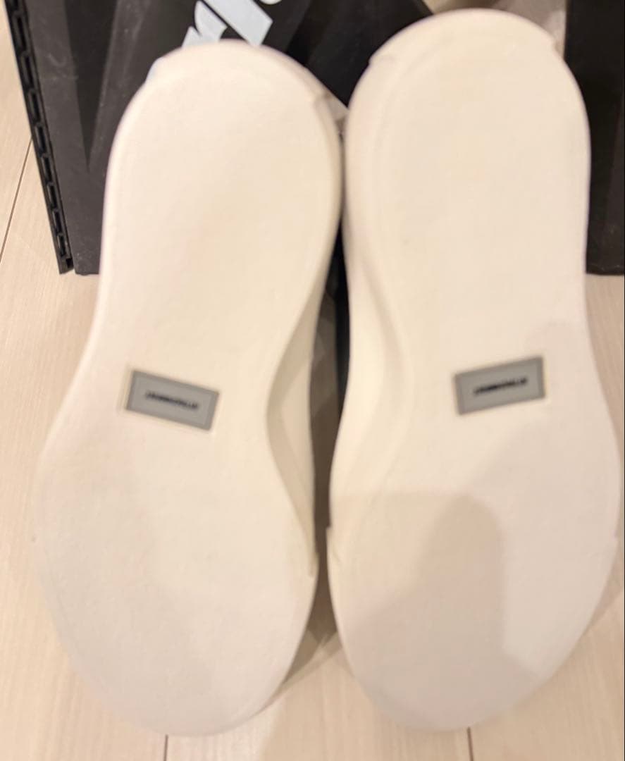 靴 ATTACHMENT COW LEATHER BACK ZIPSNEAKERS