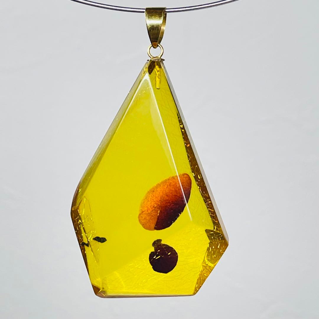 大粒天然琥珀K18ペンダントトップ