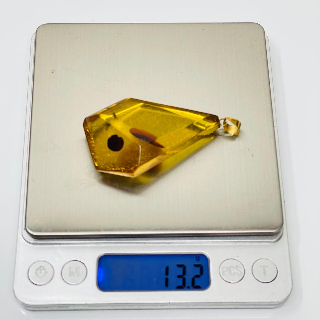 大粒天然琥珀K18ペンダントトップ