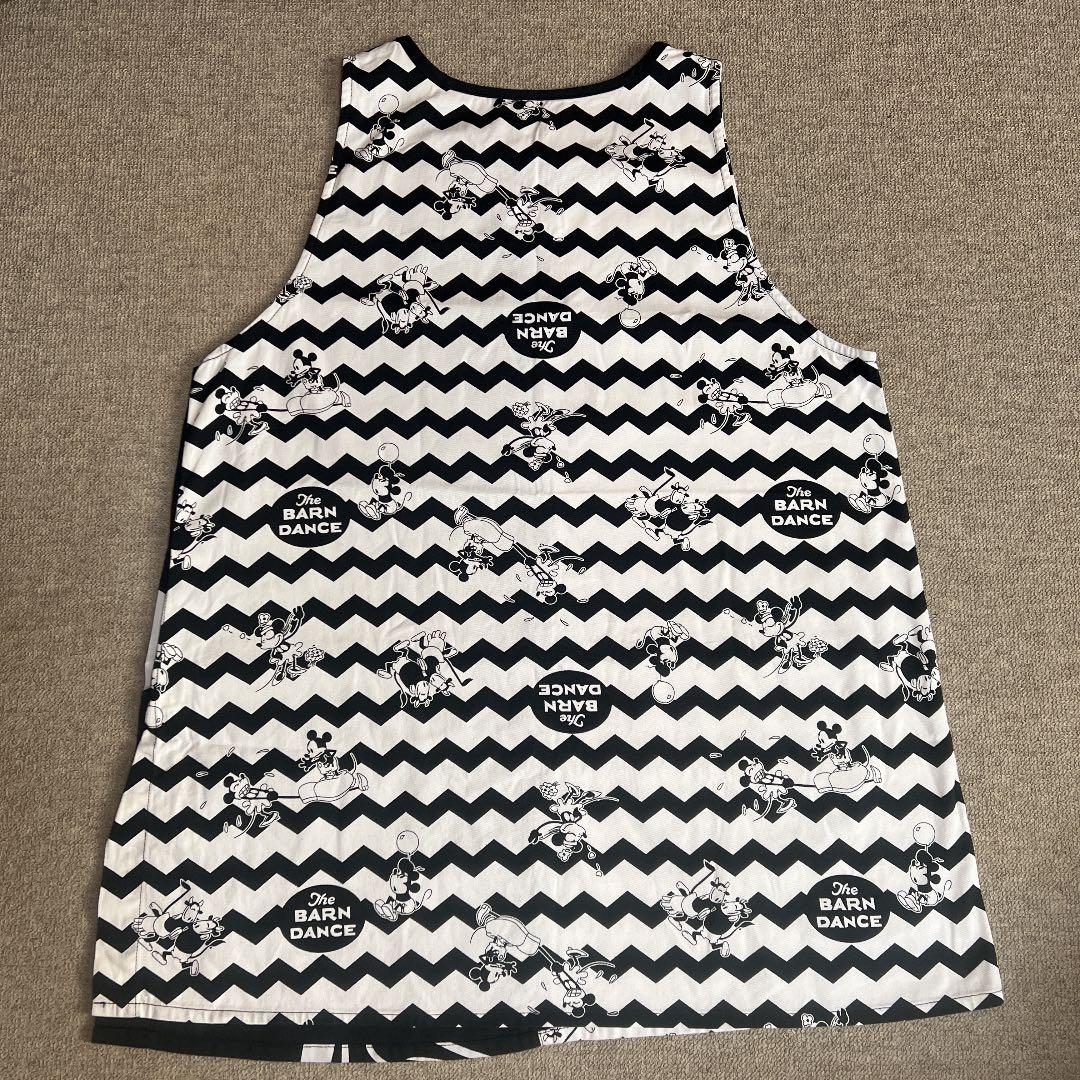 ディズニー　ミッキー　モノクロ　エプロン　保育士　M〜L