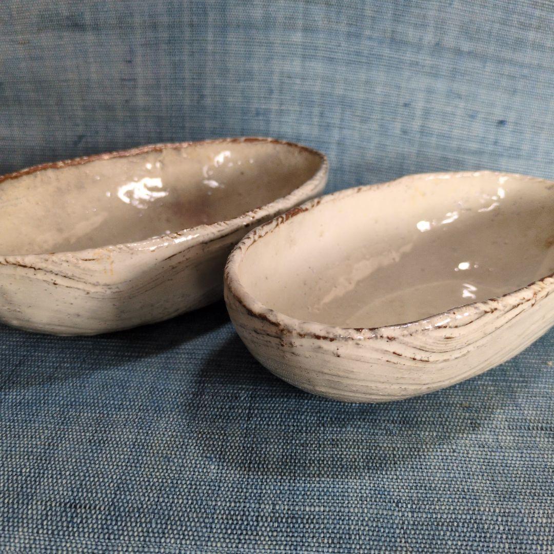 花岡隆さんの粉引楕円鉢2点