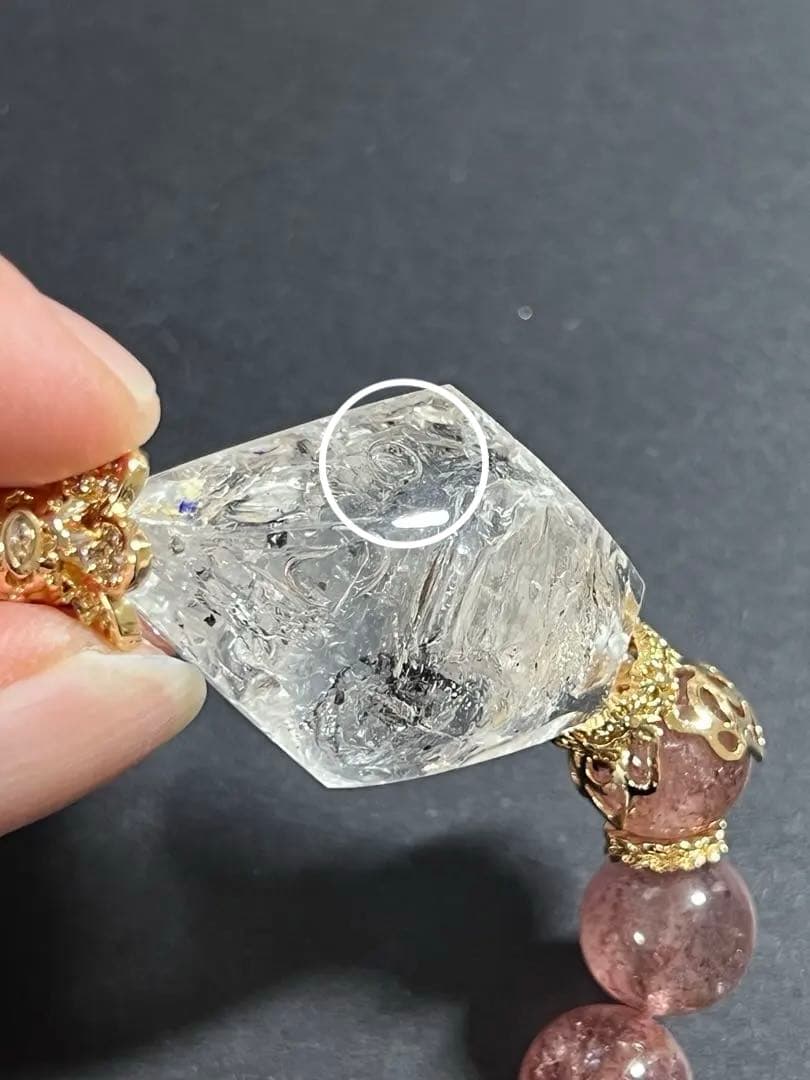 水入水晶ストロベリークォーツのブレスレット