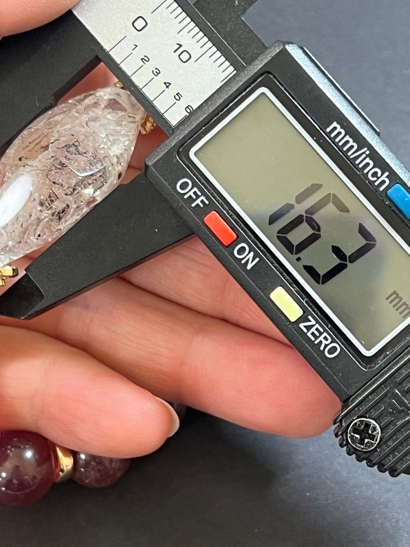 水入水晶ストロベリークォーツのブレスレット