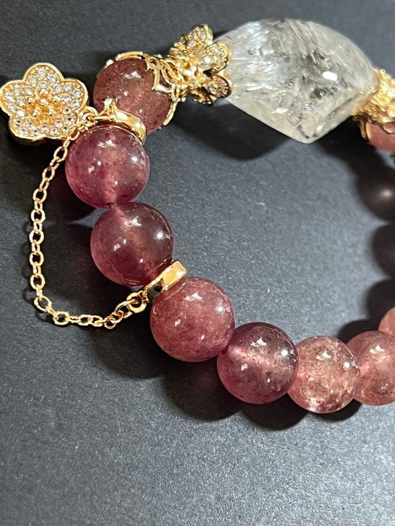 水入水晶ストロベリークォーツのブレスレット