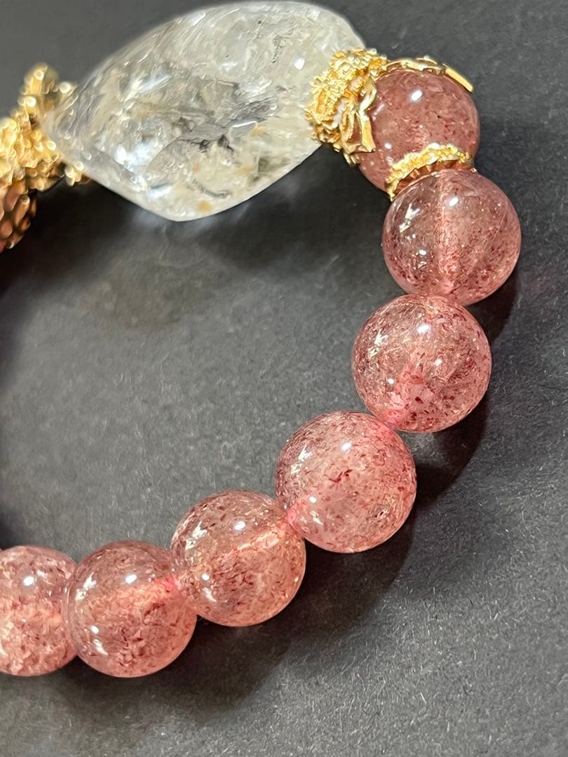 水入水晶ストロベリークォーツのブレスレット