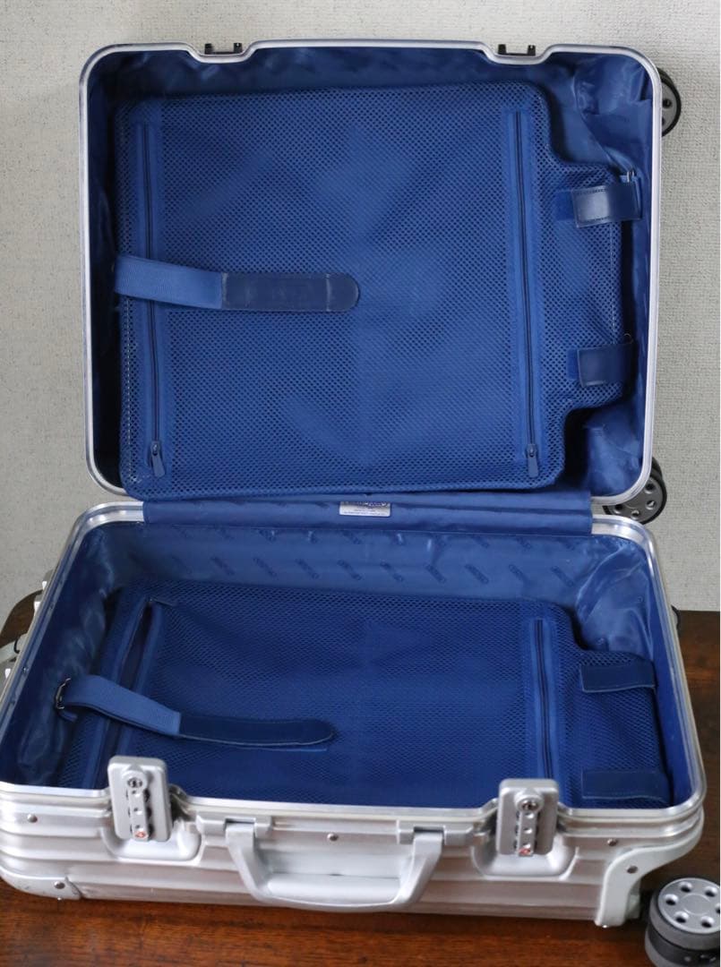 RIMOWA リモワ TOPASトパーズ 45L キャリーケース シルバー 四輪