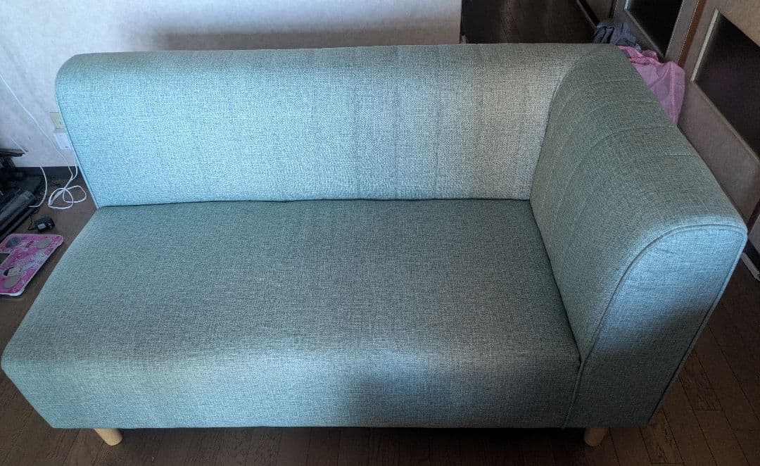 水色片肘ソファ(二人掛け)