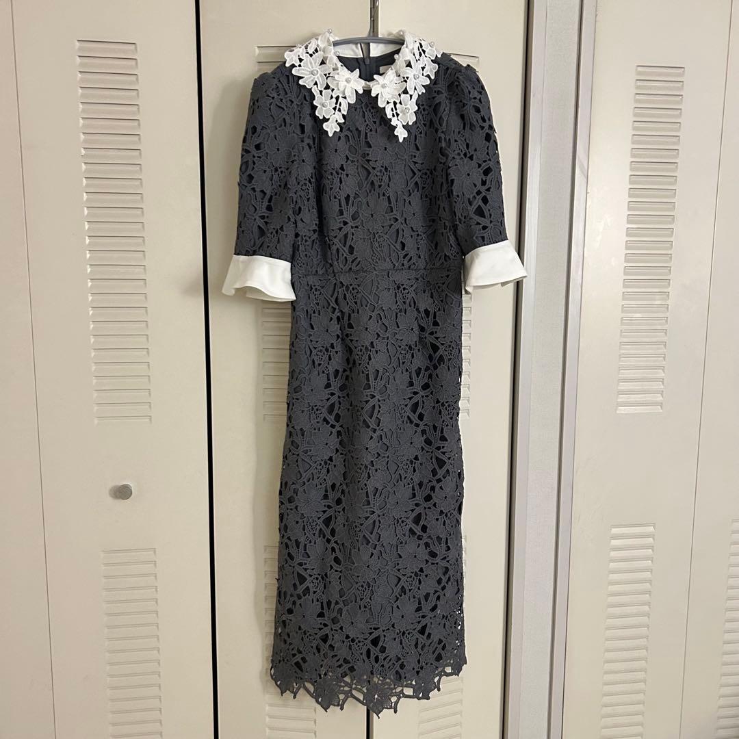 LEJA 花柄レースカラースパンコール刺繍Aラインフレアドレスワンピース