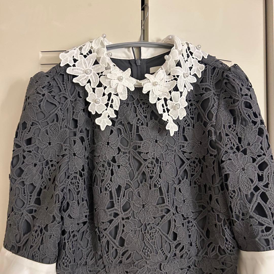 LEJA 花柄レースカラースパンコール刺繍Aラインフレアドレスワンピース