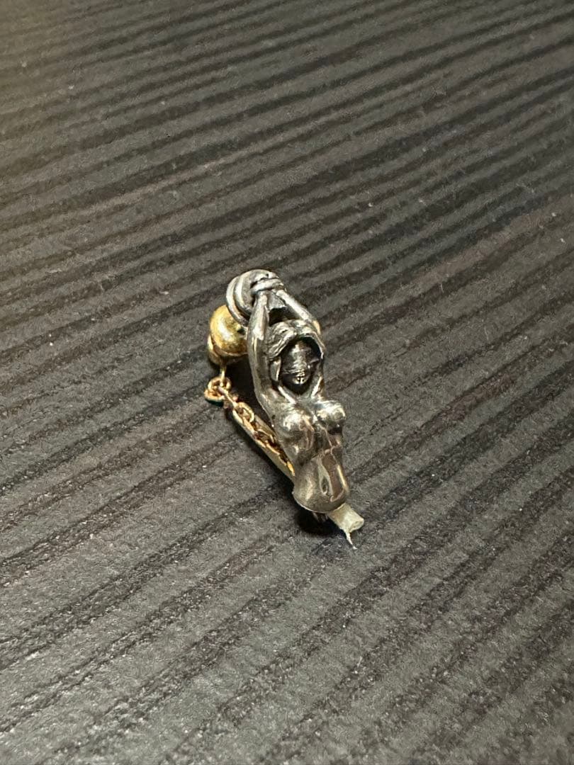 フロワティエドール　ピアス片耳