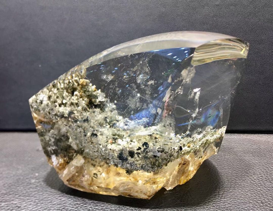 ⭐︎【天然】ガーデン クォーツ 置物 1050g