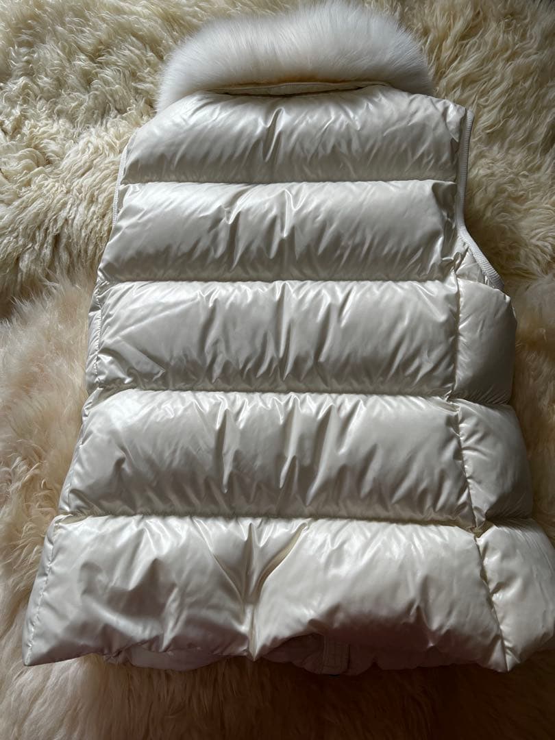 レディース モンクレールダウンベスト