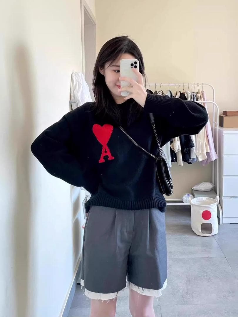 【タグ付き】AMI PARIS ハート刺繍 セーター 男女兼用 秋冬ニット