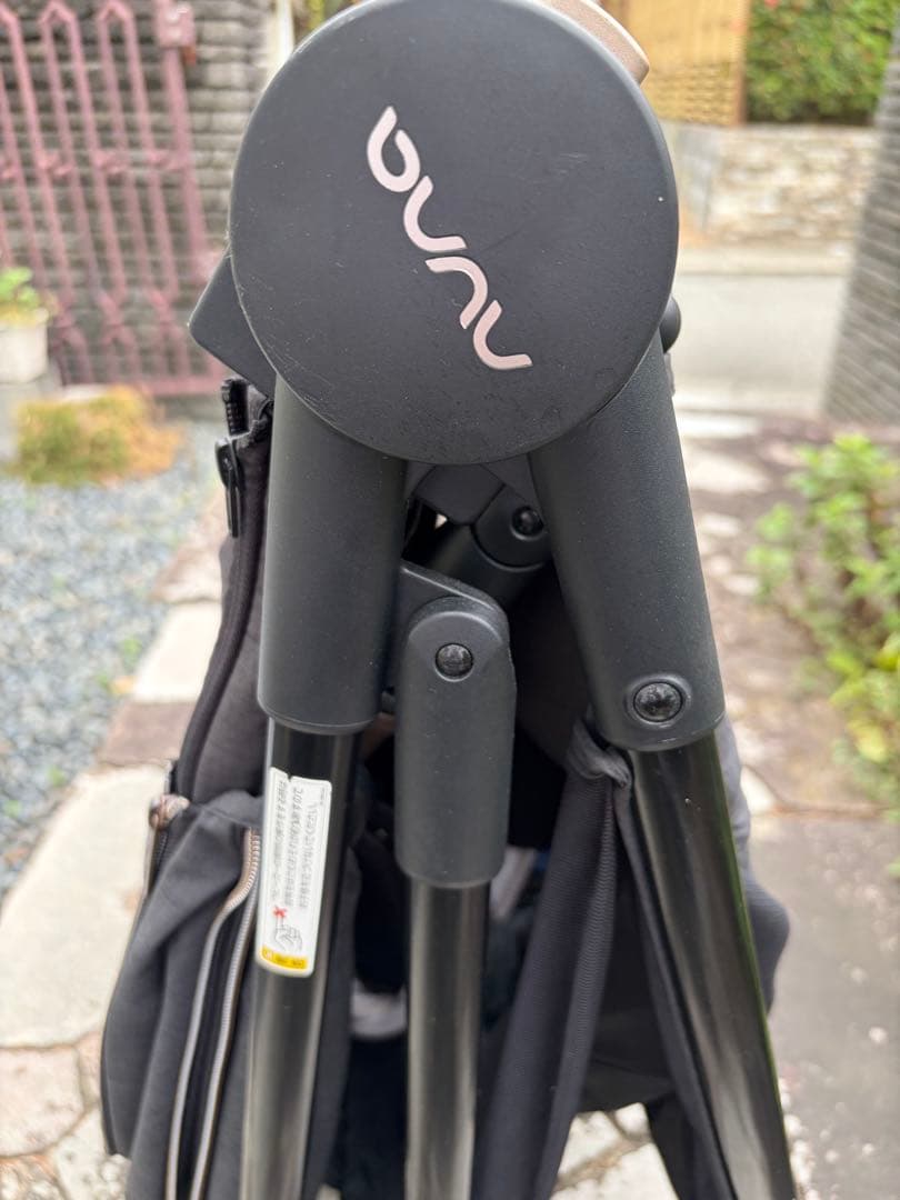 nunaベビーカー IXXA